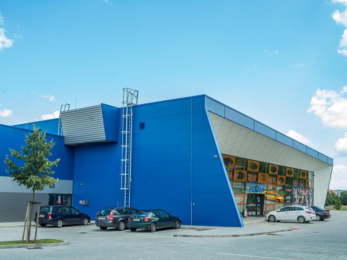 HC Hotel Ceske Budejovice Buitenkant foto